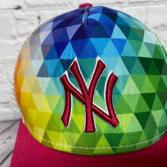 New York Yankees New Era Trucker Hat Mesh Cap Strap Back Multicolor Youth Size - Picture 6 of 9